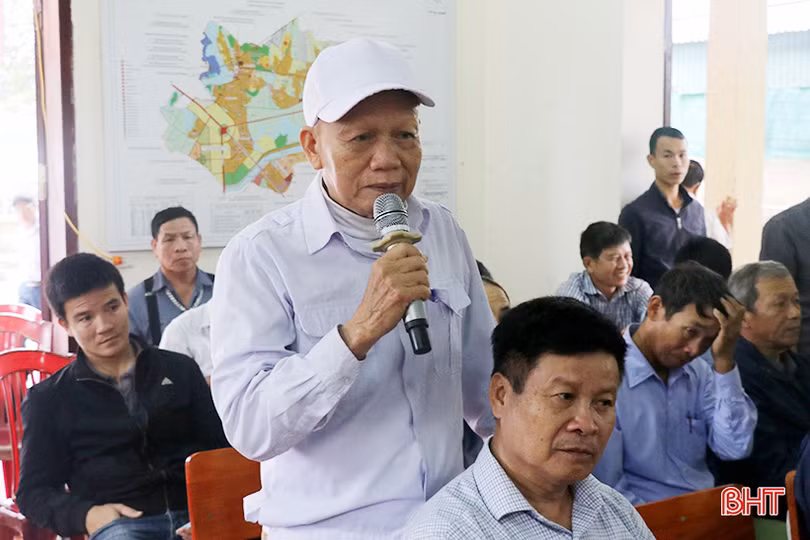 Cử tri các địa phương kiến nghị những vấn đề liên quan đến phát triển sản xuất, xây dựng hạ tầng