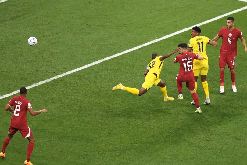 Ecuador thắng dễ Qatar trong trận mở màn World Cup 2022