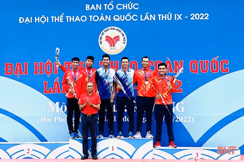 VĐV đua thuyền Hà Tĩnh giành 8 huy chương tại Đại hội TDTT toàn quốc lần thứ IX