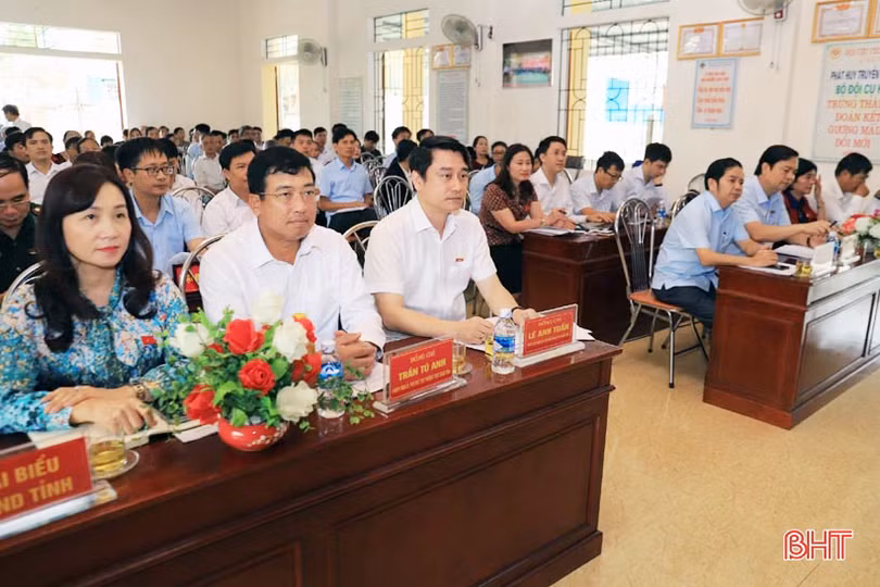 Cử tri Hương Sơn kiến nghị về chế độ phụ cấp cho cán bộ cơ sở