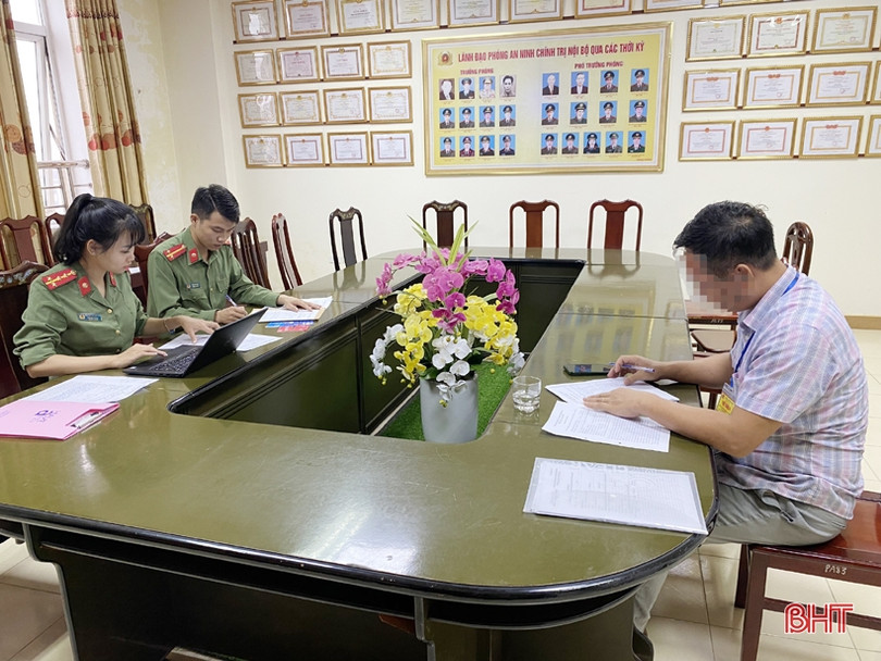 Bị phạt 7,5 triệu đồng vì bán sim điện thoại “chui”