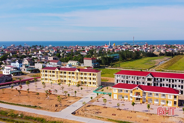 Hà Tĩnh khen thưởng 3 xã đạt chuẩn nông thôn mới 3 tỷ đồng