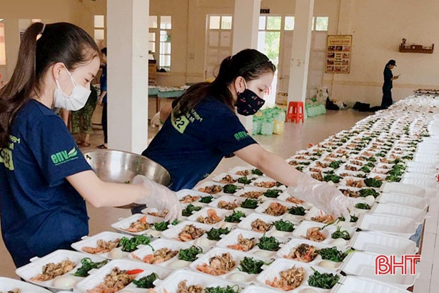 Tuổi trẻ Hà Tĩnh kiện toàn đội hình tình nguyện phòng chống dịch Covid-19