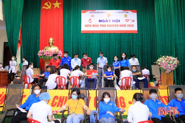 Thu về 190 đơn vị máu từ ngày hội hiến máu tình nguyện ở TX Kỳ Anh