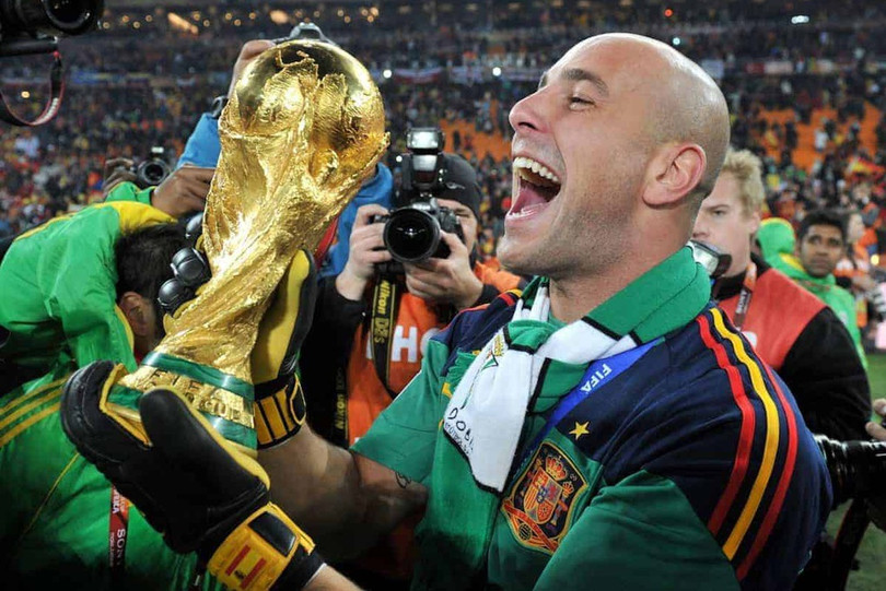 7 cầu thủ số hưởng bậc nhất lịch sử bóng đá