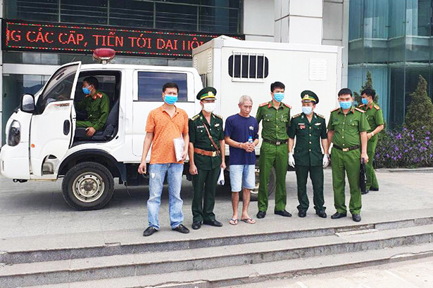 Tiếp nhận đối tượng truy nã từ CHDCND Lào