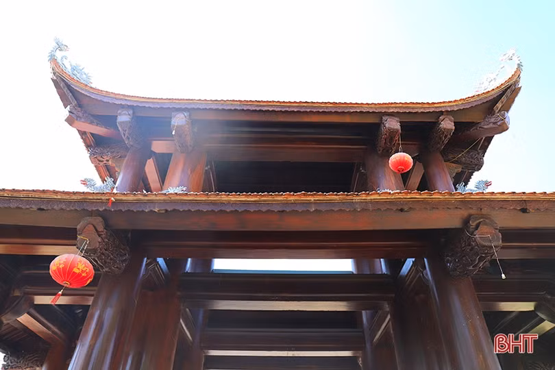 Chiêm ngưỡng cổng Tam quan có một không hai ở Hà Tĩnh