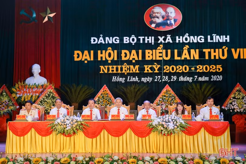 Đồng chí Đặng Thanh Hải tái cử chức Bí thư Thị ủy Hồng Lĩnh