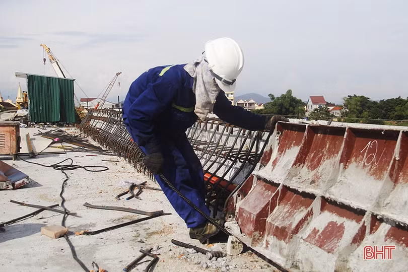 Hợp long cầu Thọ Tường trước 15 ngày so với tiến độ 