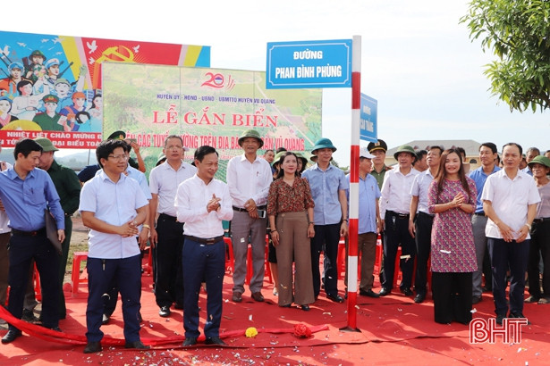 Gắn tên cho các tuyến đường ở thị trấn Vũ Quang