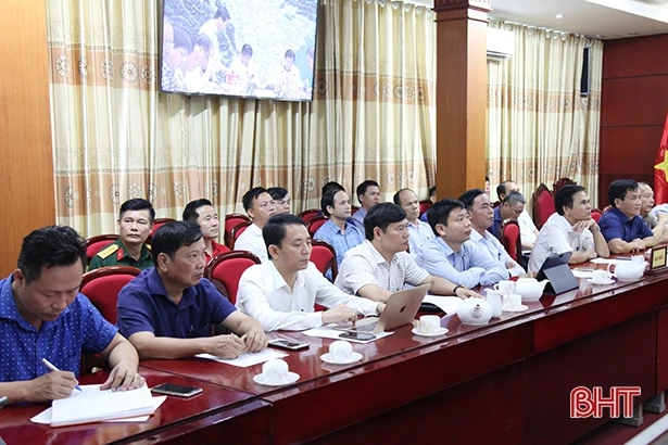 Không để phát sinh tình huống gây thiệt hại về người, tài sản trong mưa lũ ở Hà Tĩnh