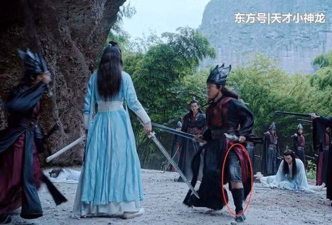 Loạt “sạn” ngớ ngẩn trong phim cổ trang Hoa ngữ