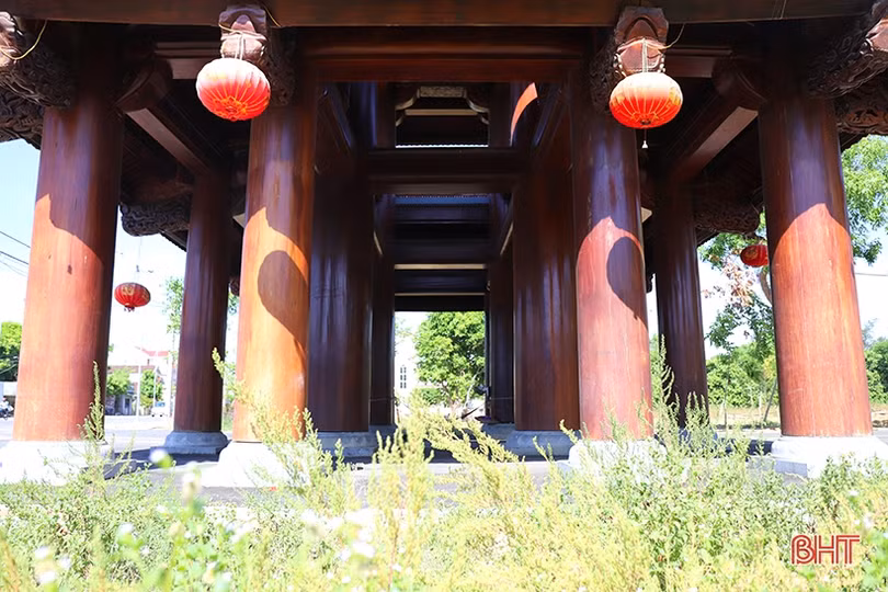 Chiêm ngưỡng cổng Tam quan có một không hai ở Hà Tĩnh