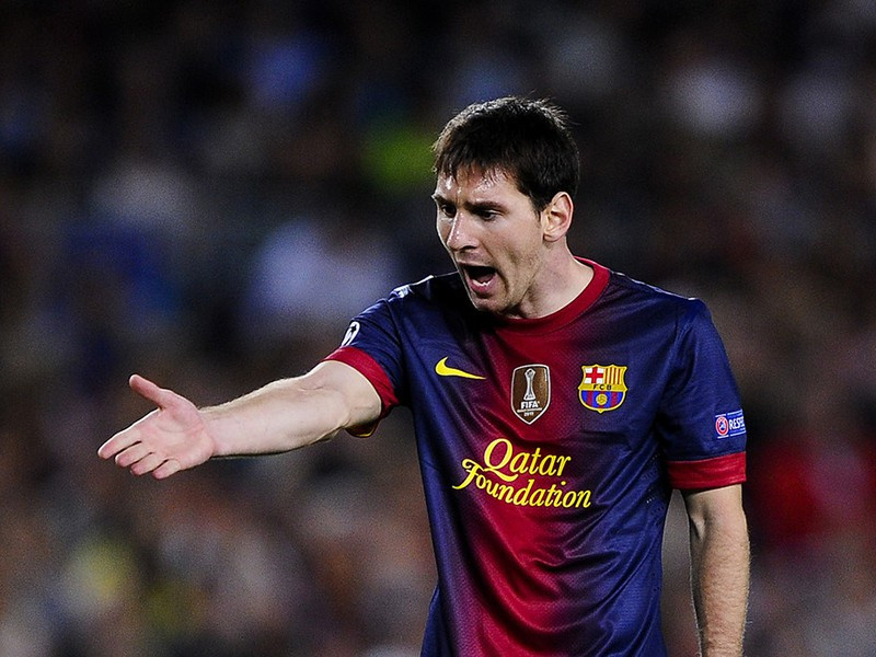 Messi rời Barcelona với giá 500 triệu euro