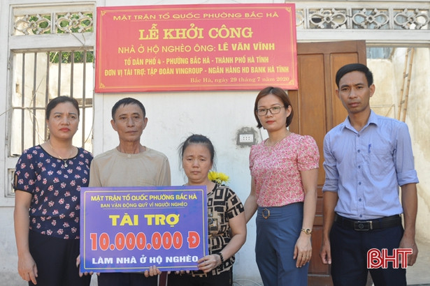 Khởi công xây dựng nhà ở cho hộ nghèo ở thành phố Hà Tĩnh