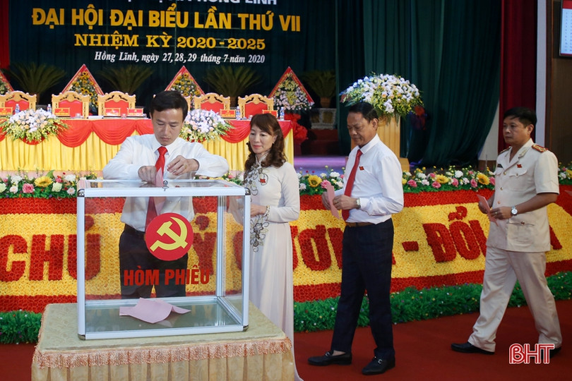 Đồng chí Đặng Thanh Hải tái cử chức Bí thư Thị ủy Hồng Lĩnh