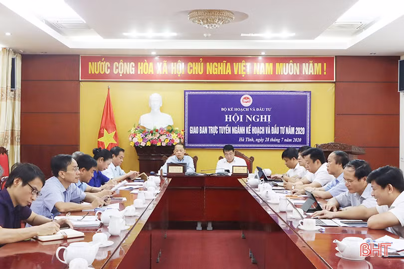 Triển khai 8 nhóm giải pháp thúc đẩy tăng trưởng kinh tế, đầu tư công