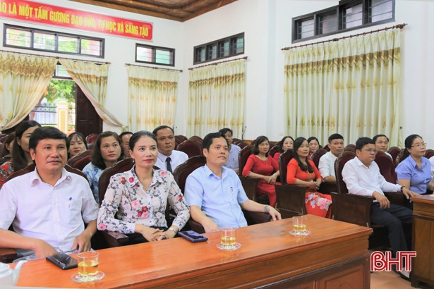 Bổ nhiệm mới 19 cán bộ quản lý ngành giáo dục Thạch Hà