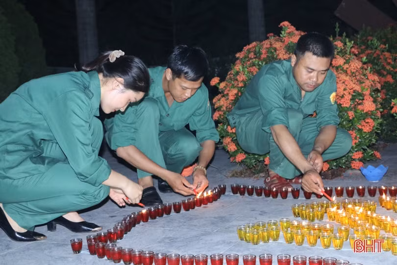 Hàng ngàn ngọn nến lung linh tri ân các anh hùng liệt sỹ