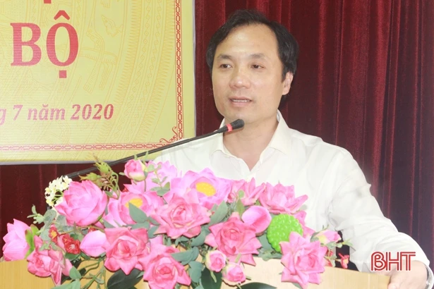 Hà Tĩnh điều động nhiều lãnh đạo sở ngành, địa phương