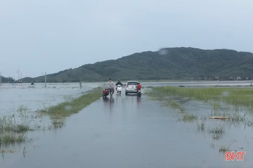 UBND tỉnh Hà Tĩnh chỉ đạo tập trung ứng phó với diễn biến của mưa, lũ