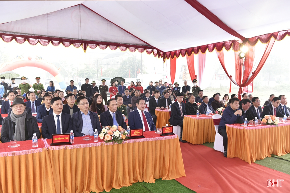 Khởi công xây dựng Quảng trường trung tâm thị xã Hồng Lĩnh