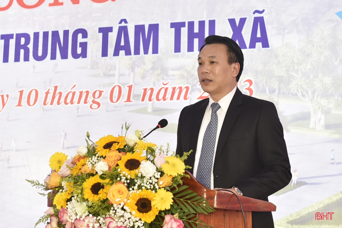 Khởi công xây dựng Quảng trường trung tâm thị xã Hồng Lĩnh