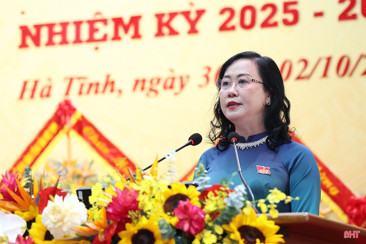 Đồng chí Trương Thanh Huyền báo cáo kết quả Hội nghị thứ nhất Ban Chấp hành Đảng bộ tỉnh Hà Tĩnh khóa XX. bqbht_br_truong-thanh-huyen.jpg