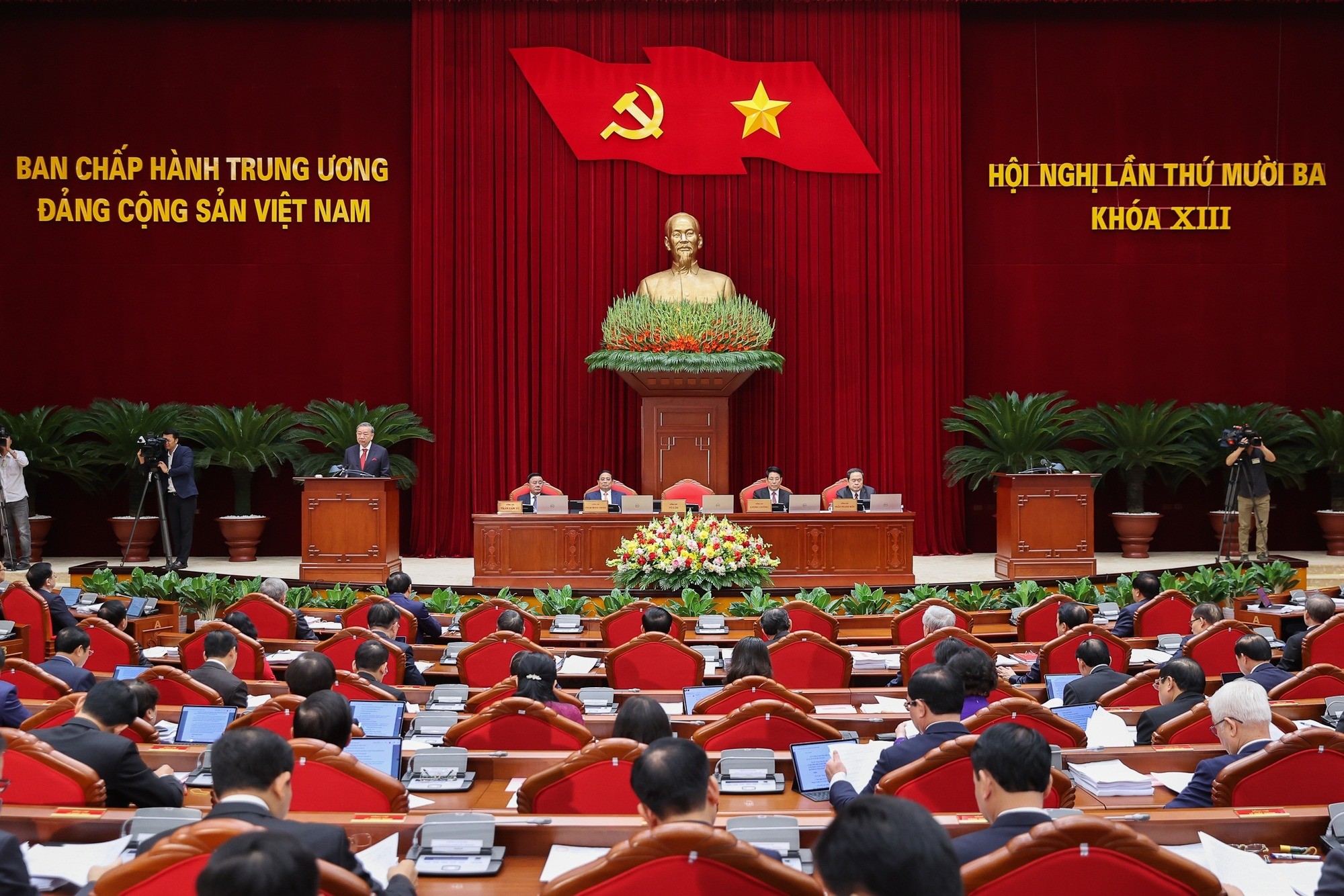 Toàn cảnh hội nghị - Ảnh: VGP/Nhật Bắc img2333-1759717557822548543117.jpg