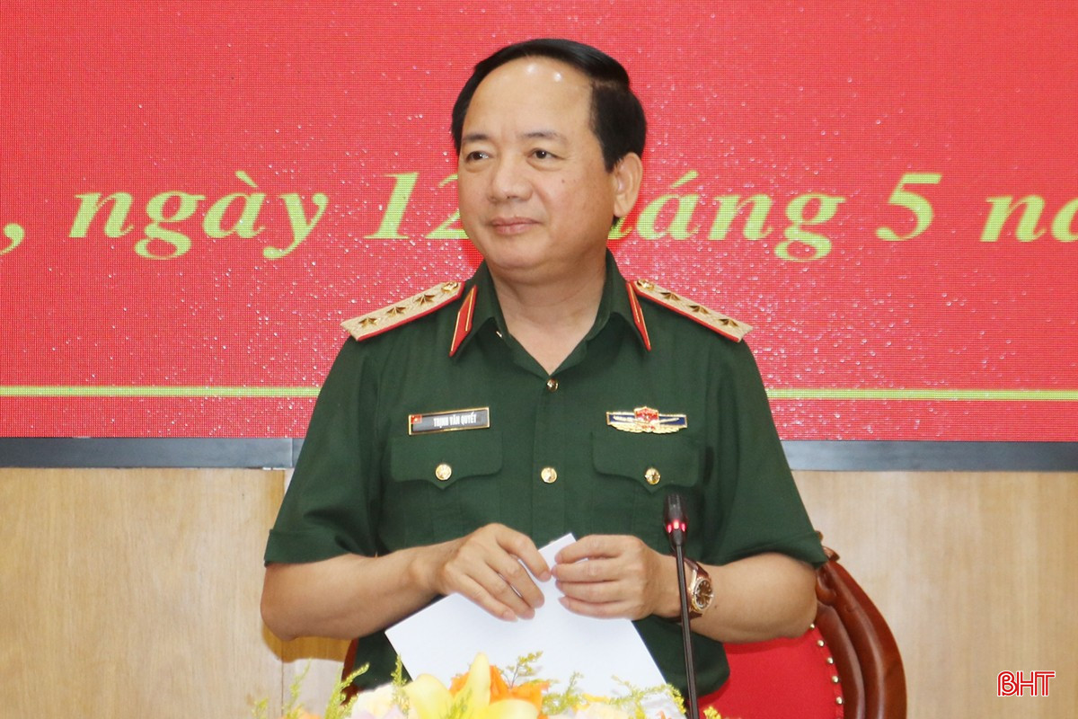 Thượng tướng Trịnh Văn Quyết phát biểu tại hội nghị. bqbht_br_anh-6-thuong-tuong-trinh-van-quyet-chu-nhiem-tong-cuc-chinh-tri-qdnd-viet-nam-ket-luan-hoi-nghi-ban-giao.jpg