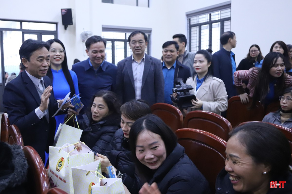 Phó Bí thư Thường trực Tỉnh ủy Trần Thế Dũng... bqbht_br_img-7785.jpg