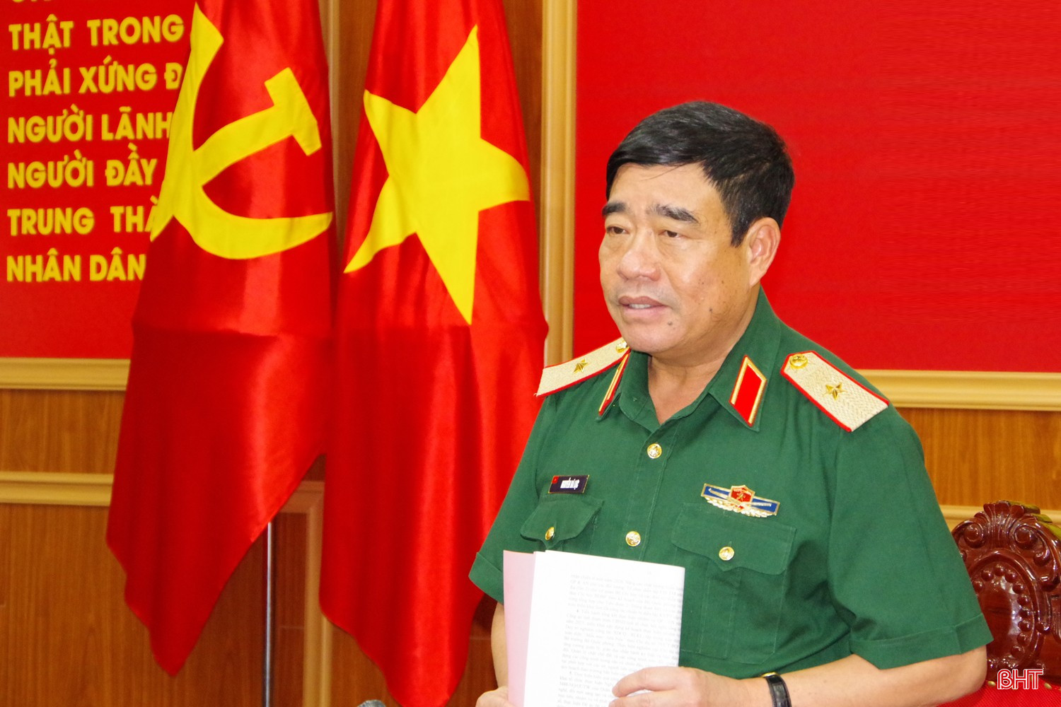 Thiếu tướng Nguyễn Bá Lực kết luận buổi kiểm tra. bqbht_br_11.jpg