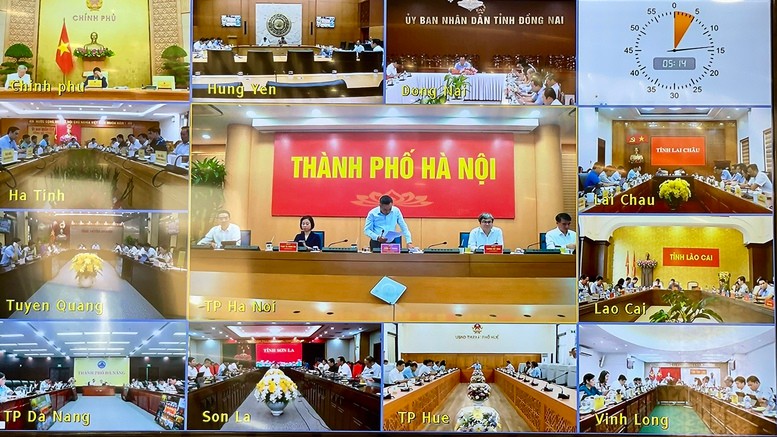 Các ý kiến nhận định, các tỉnh, thành phố tăng trưởng tốt nhờ môi trường kinh doanh thông thoáng, lãnh đạo, chỉ đạo quyết liệt và việc tích cực tháo gỡ khó khăn, vướng mắc cho các dự án - Ảnh: VGP/Nhật Bắc Các ý kiến nhận định, các tỉnh, thành phố tăng trưởng tốt nhờ môi trường kinh doanh thông thoáng, lãnh đạo, chỉ đạo quyết liệt và việc tích cực tháo gỡ khó khăn, vướng mắc cho các dự án - Ảnh: VGP/Nhật Bắc