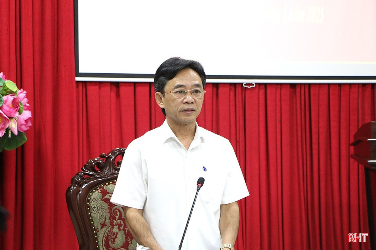 Phó Bí thư Thường trực Tỉnh ủy Trần Thế Dũng kết luận buổi làm việc. bqbht_br_8.jpg