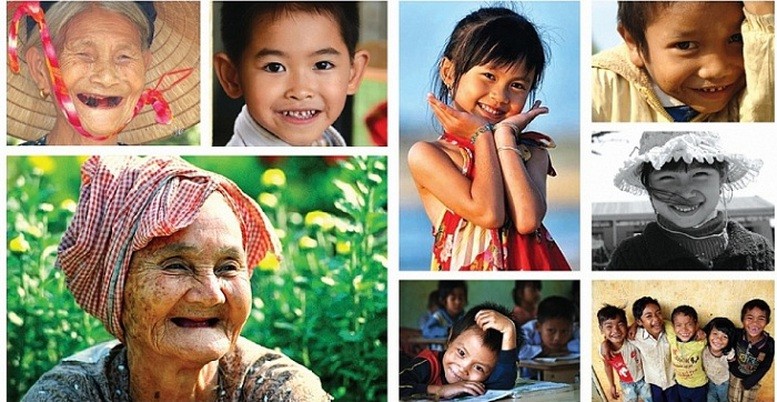 Chính phủ luôn nỗ lực hết sức mình, phấn đấu không ngừng nghỉ, tất cả vì mục tiêu "Độc lập dân tộc gắn với chủ nghĩa xã hội" và cuộc sống tự do, ấm no, hạnh phúc của Nhân dân Chính phủ luôn nỗ lực hết sức mình, phấn đấu không ngừng nghỉ, tất cả vì mục tiêu "Độc lập dân tộc gắn với chủ nghĩa xã hội" và cuộc sống tự do, ấm no, hạnh phúc của Nhân dân