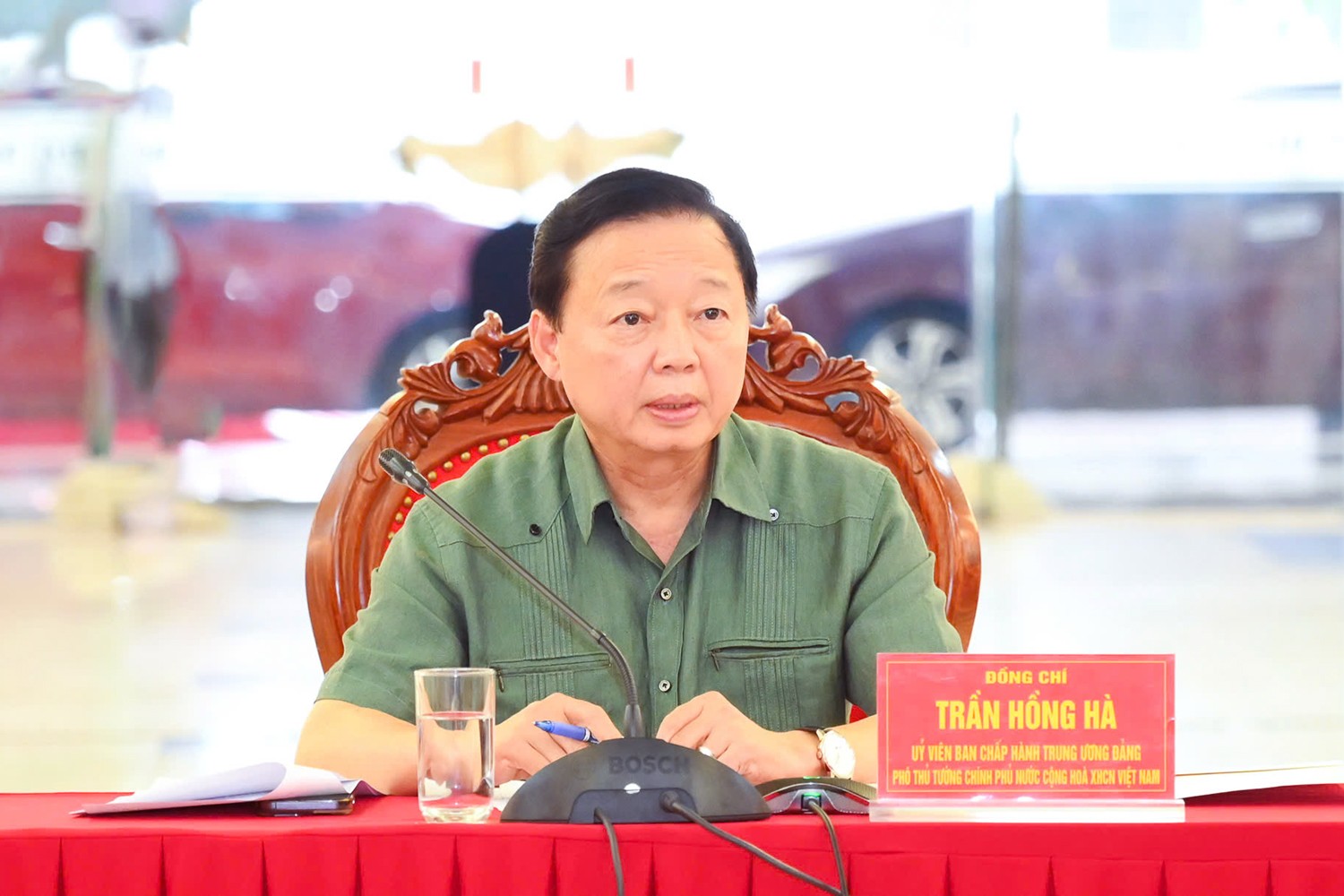 Phó Thủ tướng Chính phủ Trần Hồng Hà chủ trì giao ban trực tuyến. 380330fafd4e75102c5f.jpg