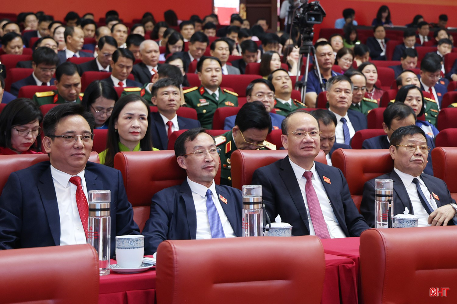 Đại biểu tham dự Đại hội. bqbht_br_dai-bieu-sep-dong.jpg