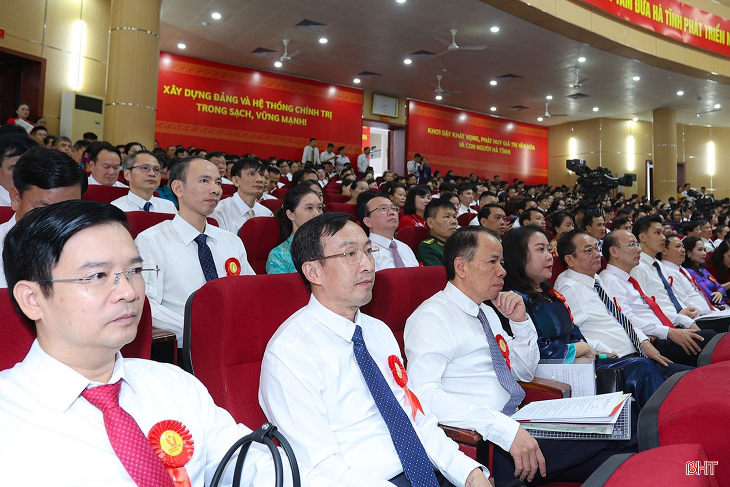 Đại biểu tham dự đại hội. bqbht_br_image-4-3254.jpg