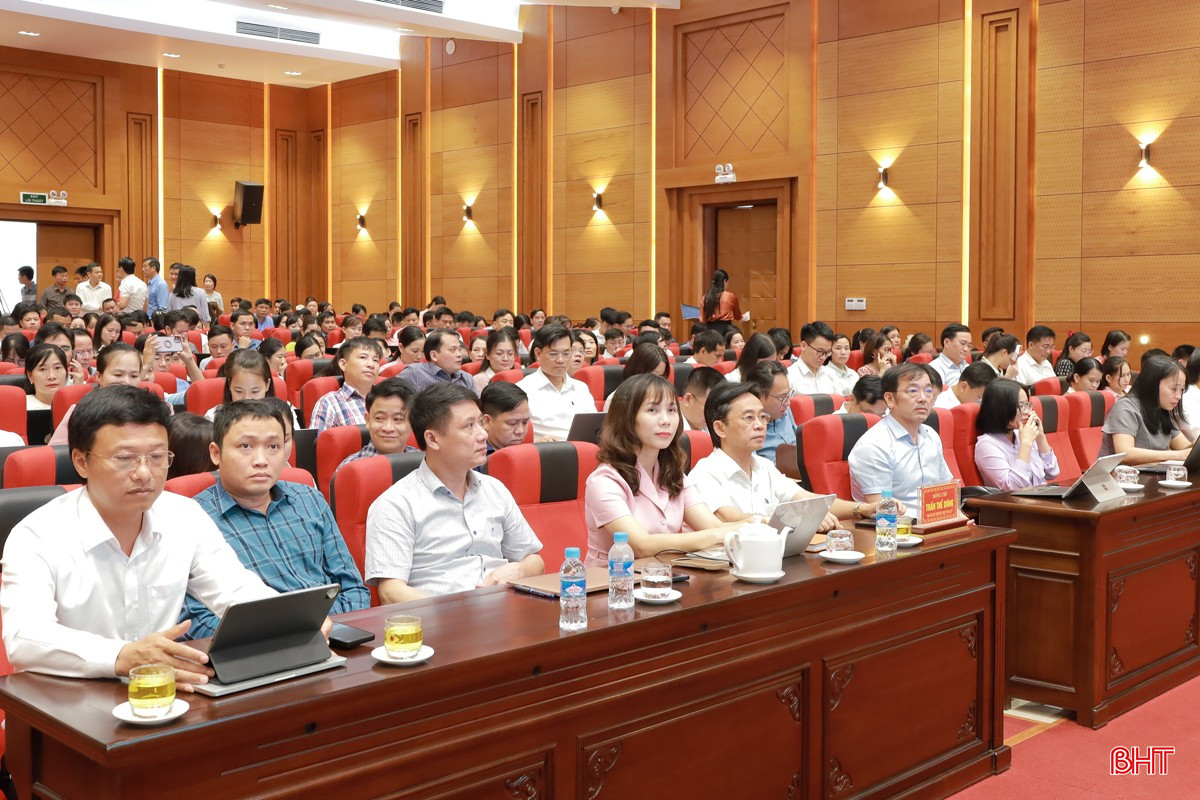 Đại biểu tham dự hội nghị tập huấn. bqbht_br_img-0978.jpg