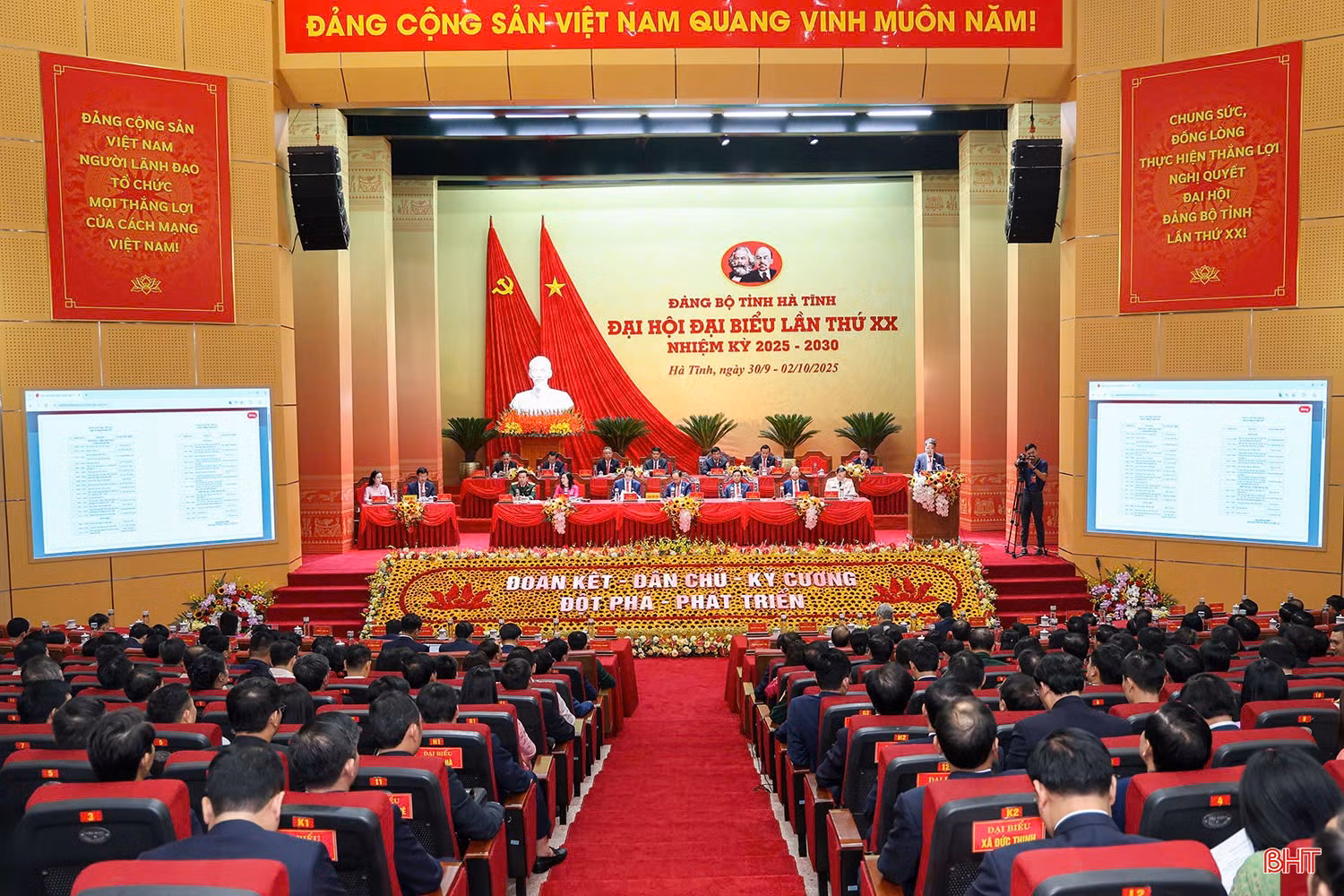 Toàn cảnh Đại hội.