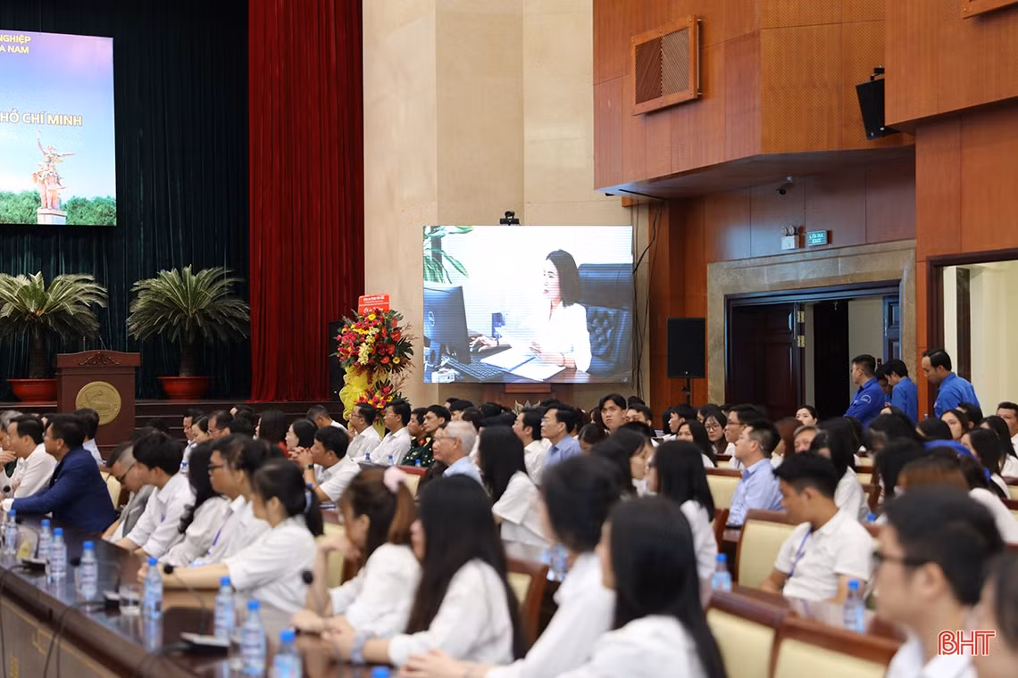 “Hà Tĩnh ơi, sâu nặng ân tình”