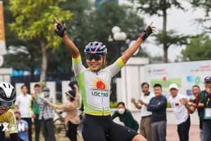 Nguyễn Thị Thật xuất trận ở môn đua xe đạp, đoàn Việt Nam chỉ còn 3 niềm hy vọng