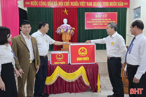 Cầu truyền hình trực tiếp về bầu cử tại Hà Tĩnh