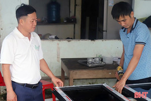 Người trưởng thôn hăng say giúp bà con thoát nghèo