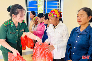 Nhiều hoạt động thiết thực hỗ trợ đồng bào dân tộc Chứt