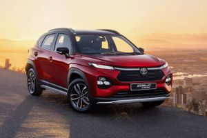  Toyota Starlet Cross 2025: Mẫu SUV đô thị cỡ nhỏ giá từ 16.226 USD 