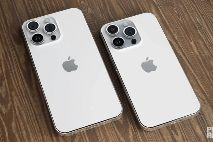 Giá iPhone 15 Pro Max sẽ khởi điểm từ 1.299 USD?