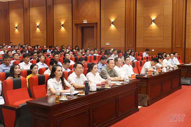 Quán triệt tác phẩm của Tổng Bí thư Nguyễn Phú Trọng về phòng, chống tham nhũng, tiêu cực