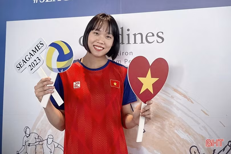 Điều ít biết về nữ chủ công tuyển bóng chuyền Việt Nam quê Hà Tĩnh