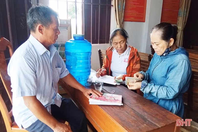 Cả thôn quyên tiền giúp nam sinh nghèo ở Đức Thọ vào học đại học